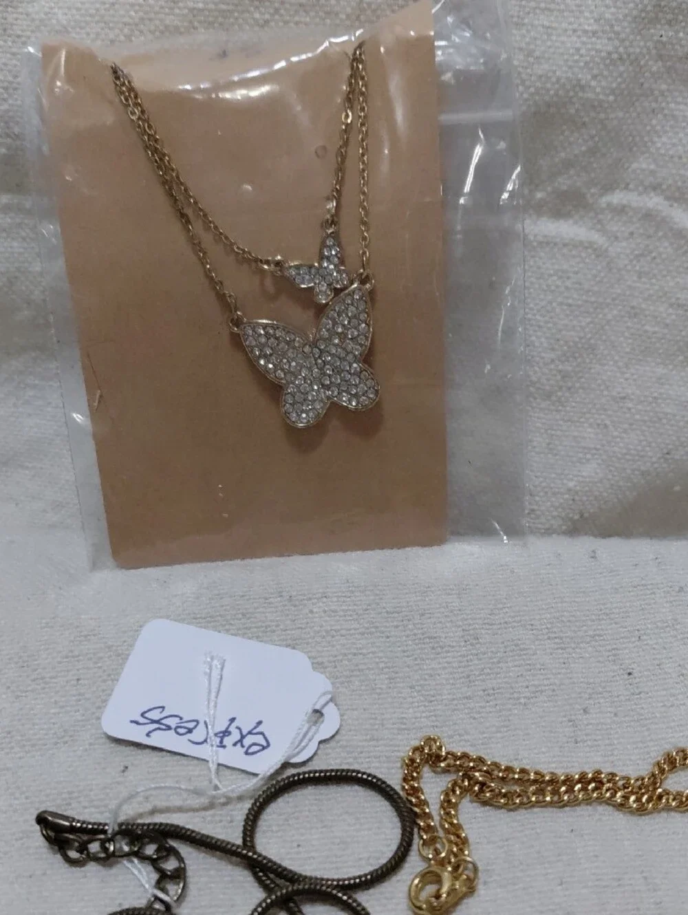 Gold Tone Multi-Piece Women's Jewelry Set - Layered Chains & Pendant